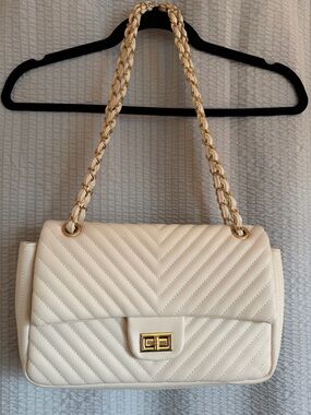 Cream Quilted Chain-Handle Shoulder Bag with Gold Hardware